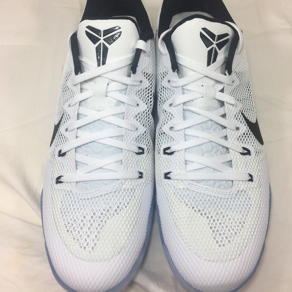 Nike Kobe XI 11 Elite Low TB Promo Basketball Shoe - Picture 2 of 7